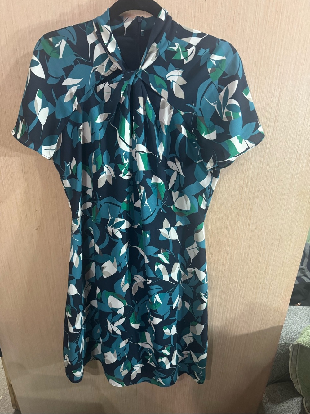 Banana Republic Navy, Teal & White Leaf-Print Fit and Flare Chiffon Dress Size 8